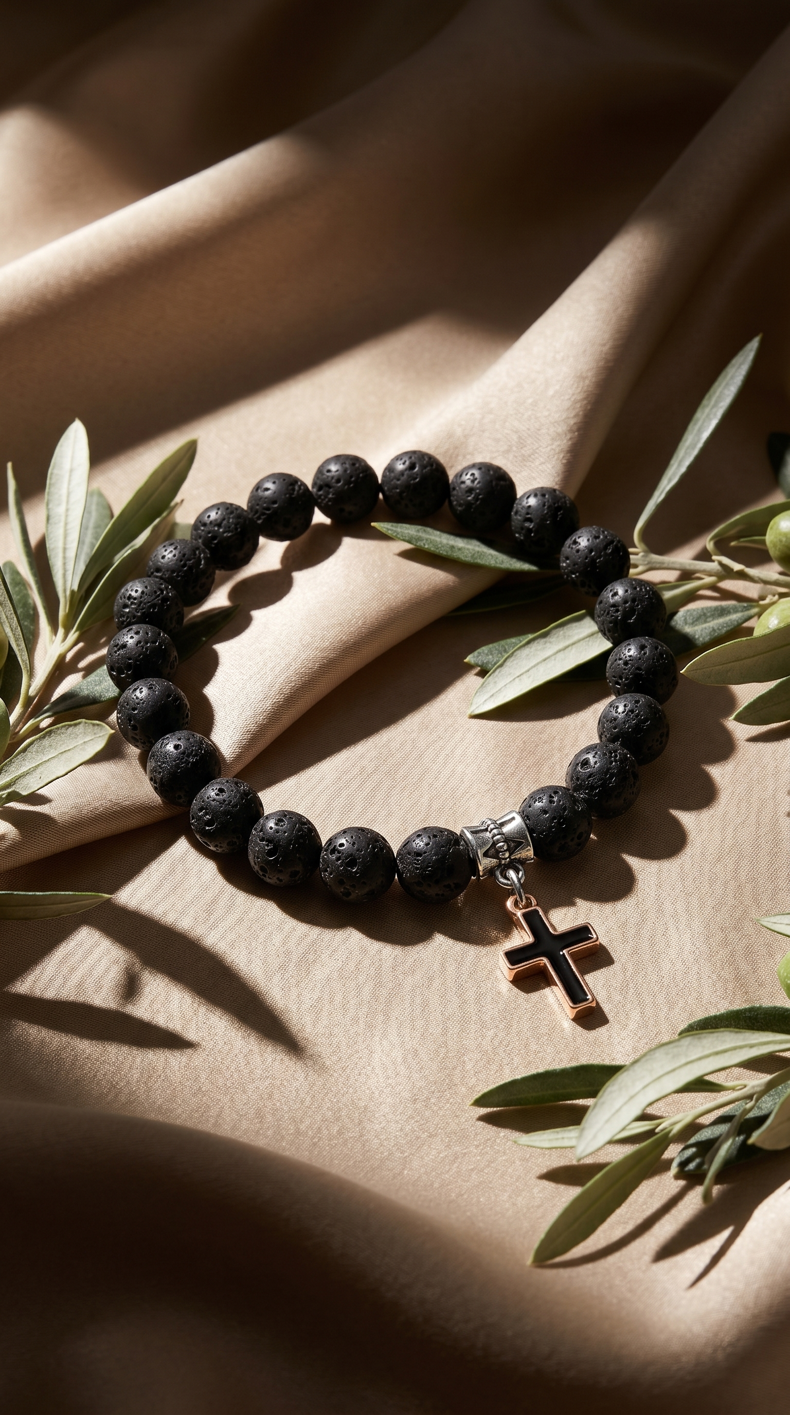 Heren kruis armband | Zwart Lava – Ascension