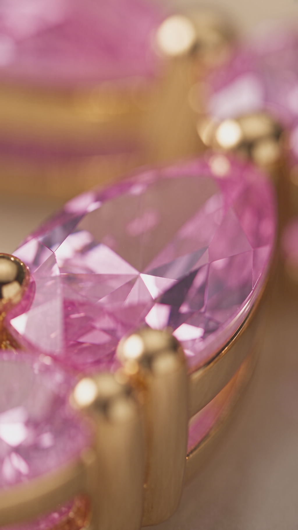 Dames kruis ketting | Goud – Crown of Light